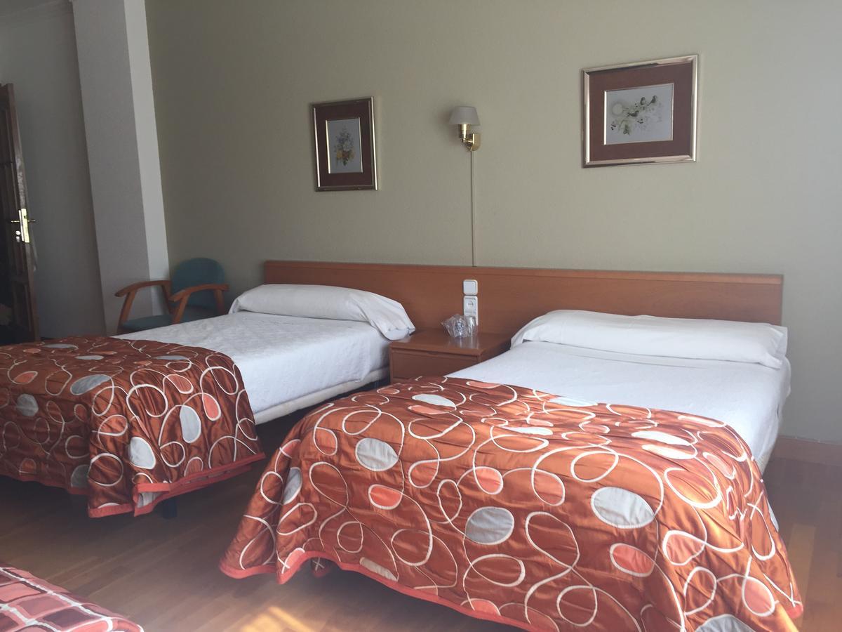 Pension Payvi Памплона Экстерьер фото